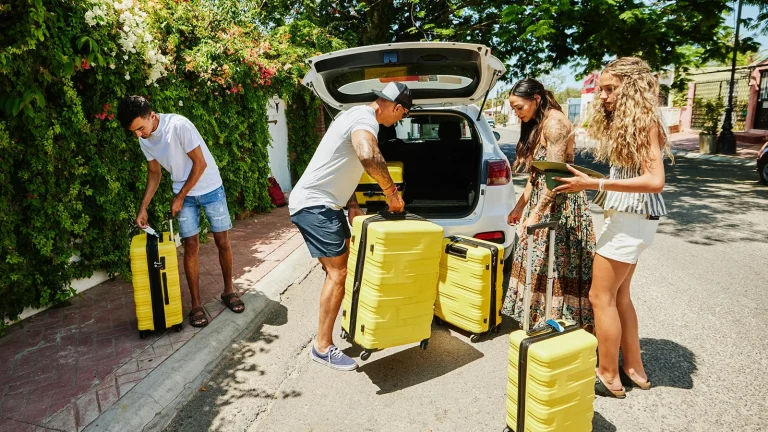 A Comprehensive Guide to Cross-Border Car Rental Insurance for Family Road Trips