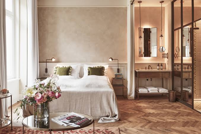 The Strategic Guide to High-End Hospitality: Maximizing Value in Premium Lodging